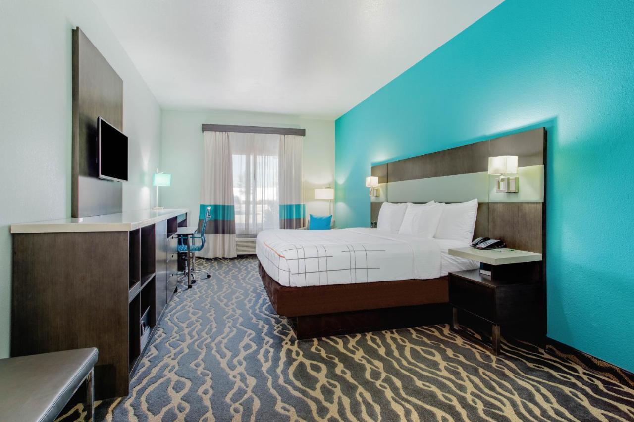 Elizabethtown La Quinta Inn & Suites By Wyndham Northlake Ft. Worth מראה חיצוני תמונה