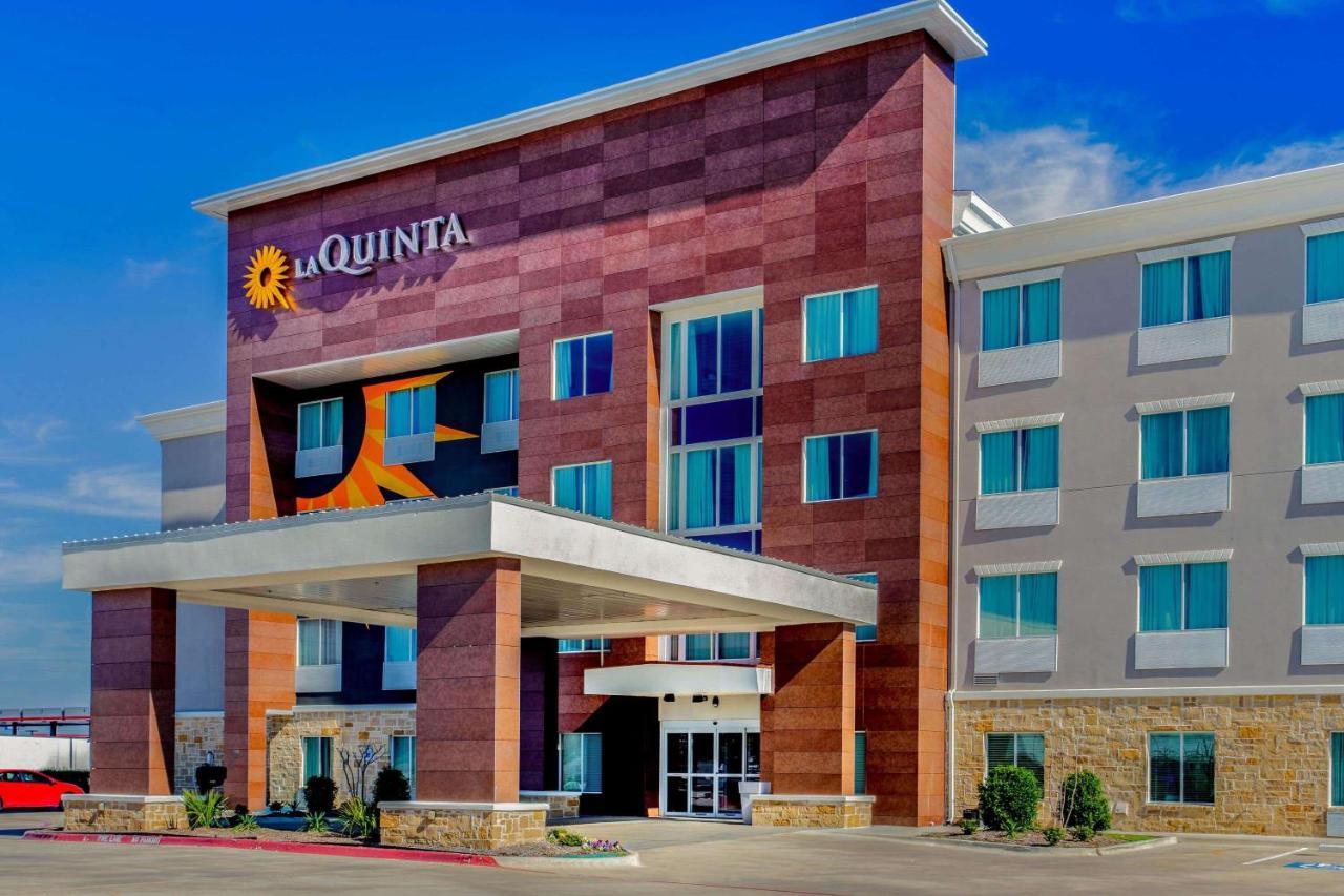 Elizabethtown La Quinta Inn & Suites By Wyndham Northlake Ft. Worth מראה חיצוני תמונה