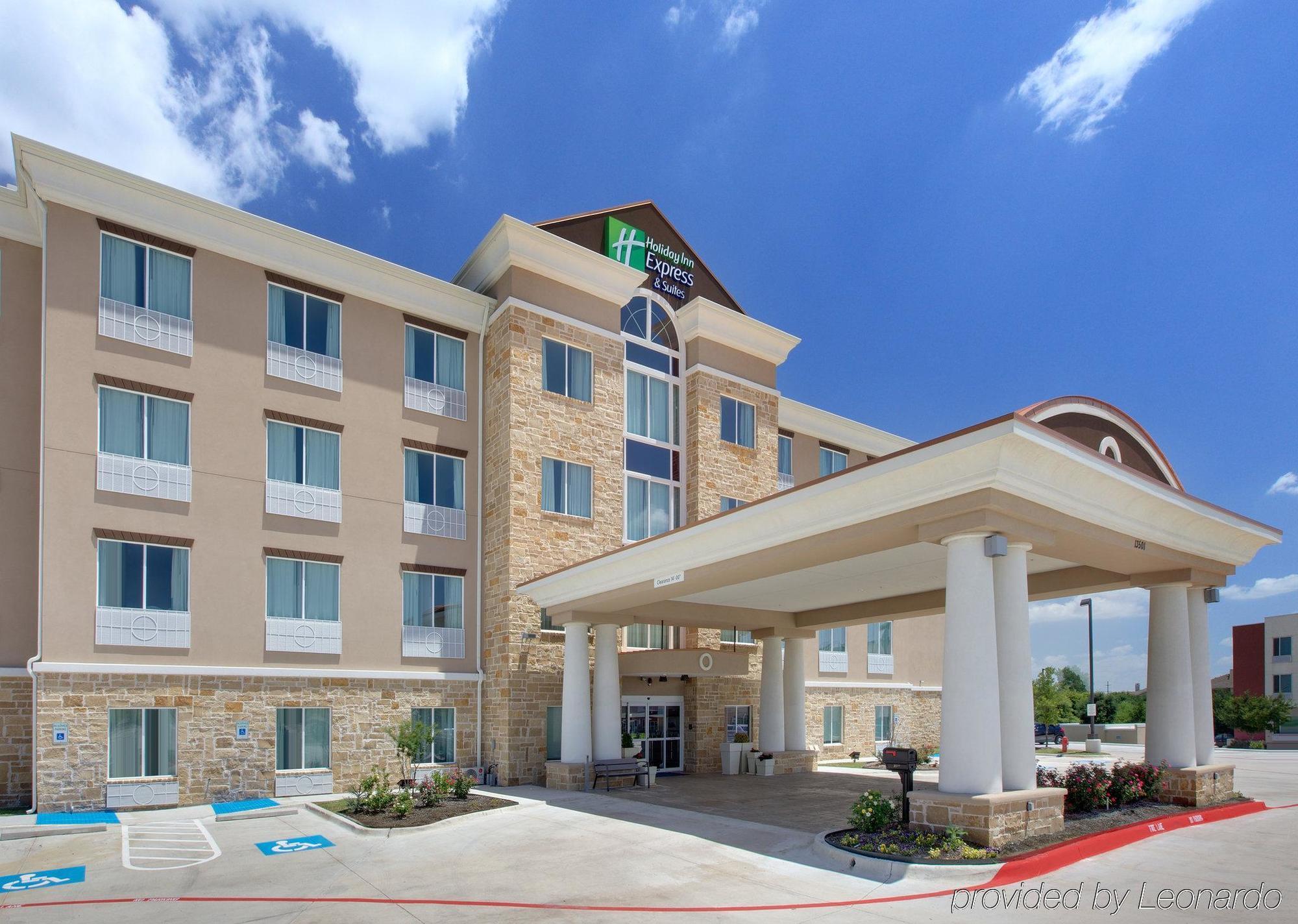 Elizabethtown La Quinta Inn & Suites By Wyndham Northlake Ft. Worth מראה חיצוני תמונה