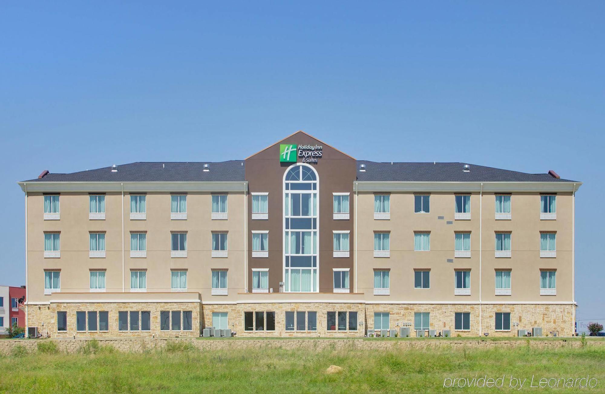 Elizabethtown La Quinta Inn & Suites By Wyndham Northlake Ft. Worth מראה חיצוני תמונה